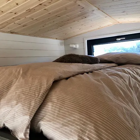 Tiny House Mit Saunafass Und Garten Apartment *