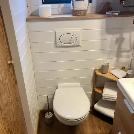 Tiny House Mit Saunafass Und Garten *