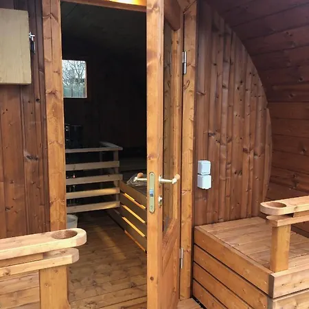 Apartment Tiny House Mit Saunafass Und Garten *