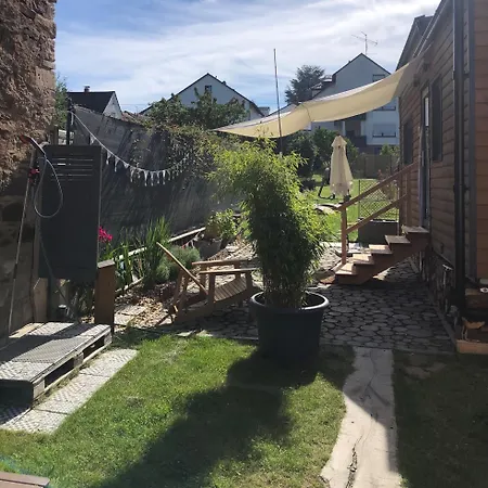 Tiny House Mit Saunafass Und Garten