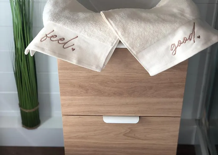 Tiny House Mit Saunafass Und Garten