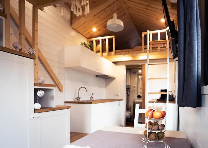 Tiny House Mit Saunafass Und Garten アパート