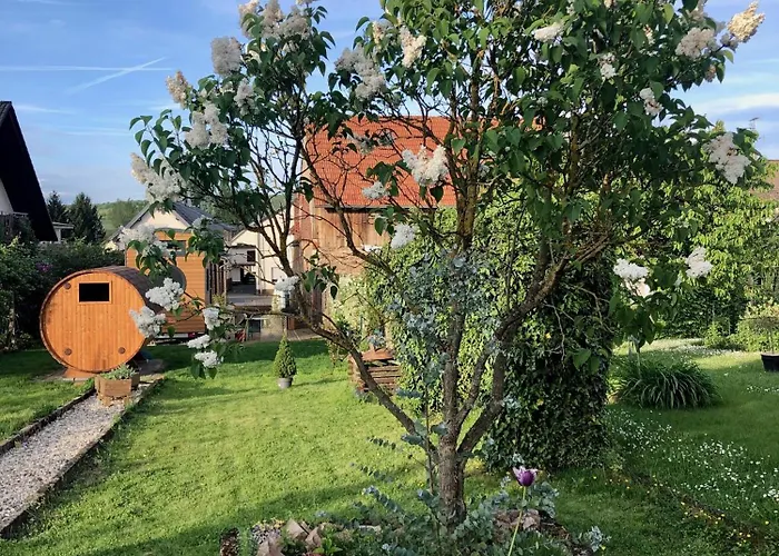 Tiny House Mit Saunafass Und Garten アパート *